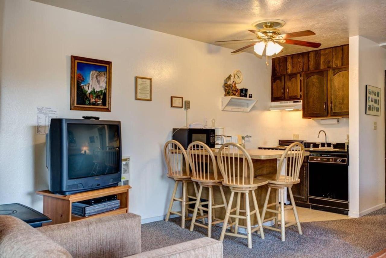 ヨセミテ・ウェスト A112 Studio Inside Yosemite Park- Mins From Badger Pass And Valleyヴィラ エクステリア 写真